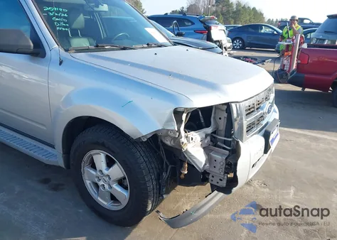 2010 Ford Escape Xlt из США, поврежденный, VIN 1FMCU9DG5AKB81093